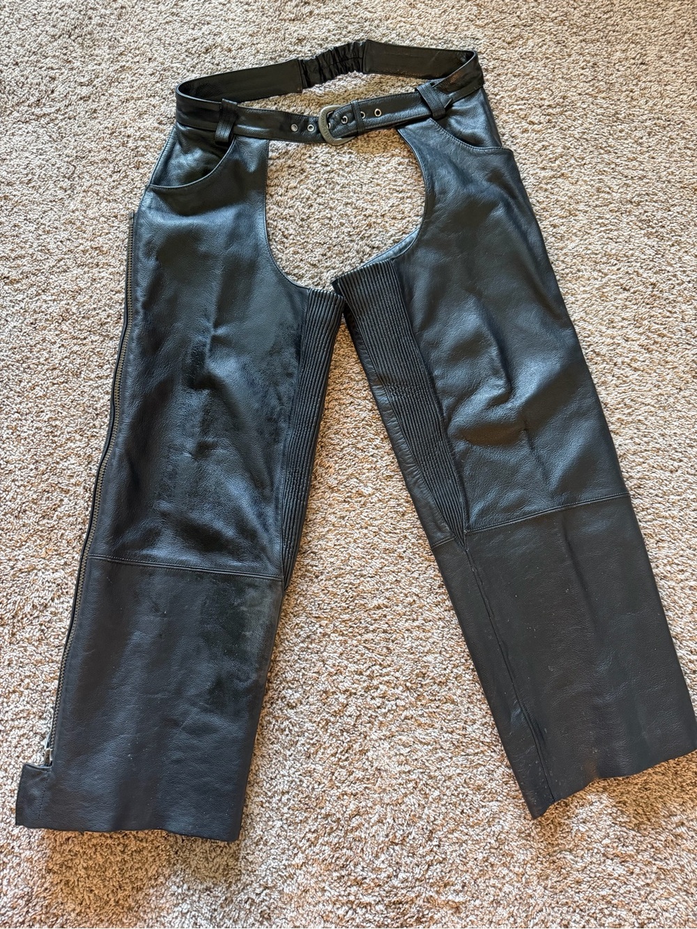 Harley-Davidson Black Leather Chaps-Size M - 26” inseam